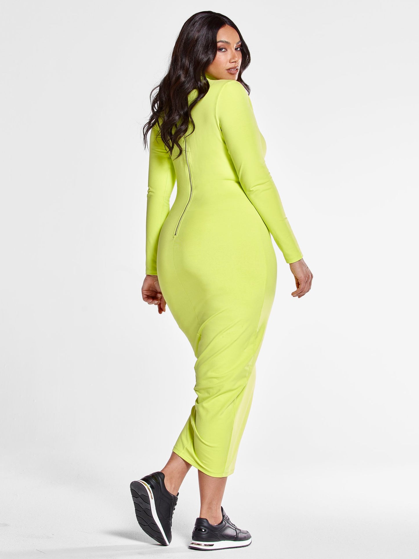#color:YELLOW