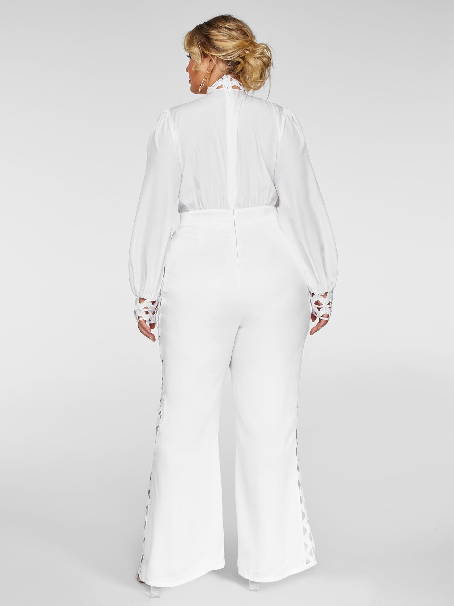 #color:WHITE