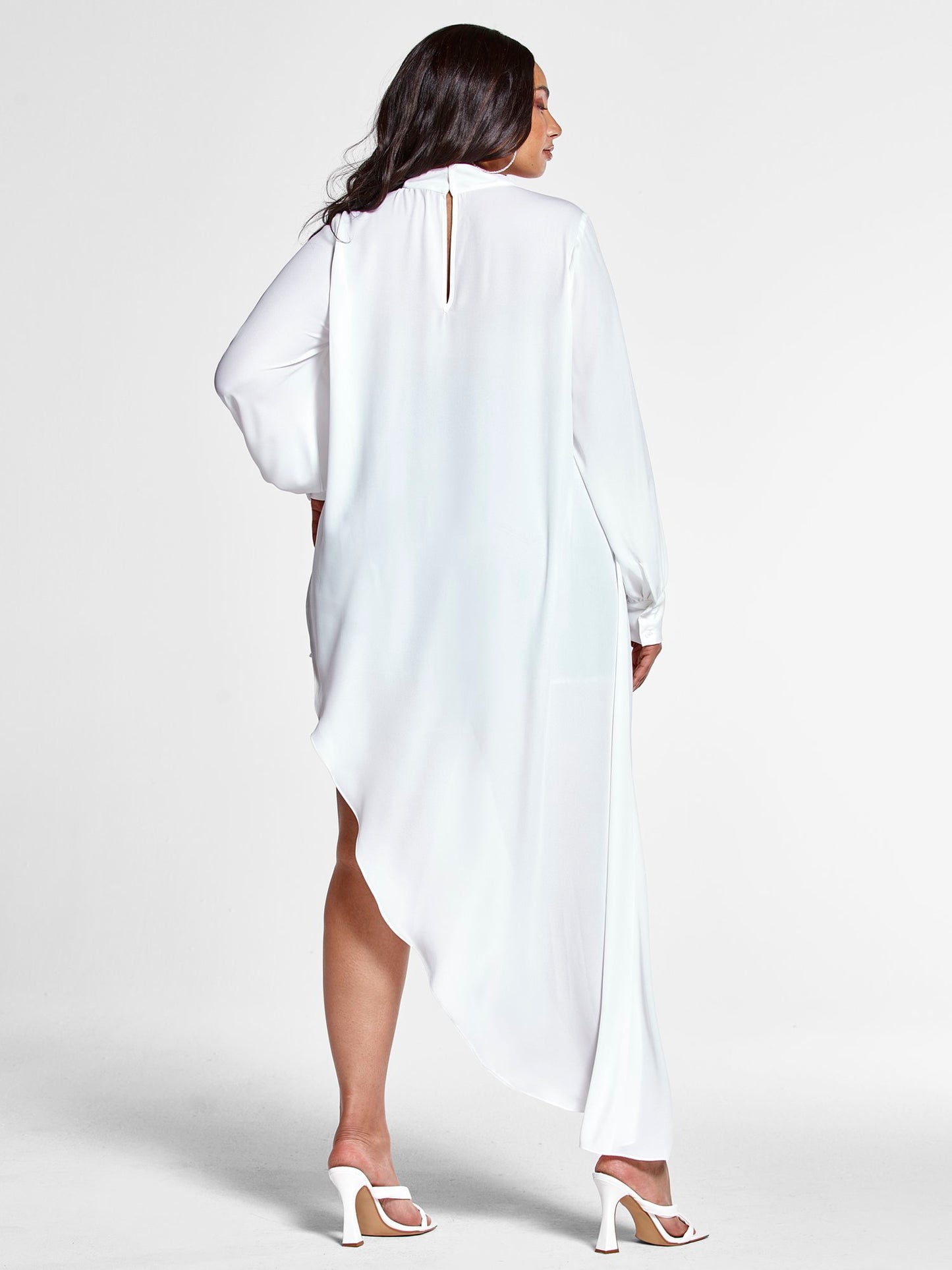 #color:IVORY