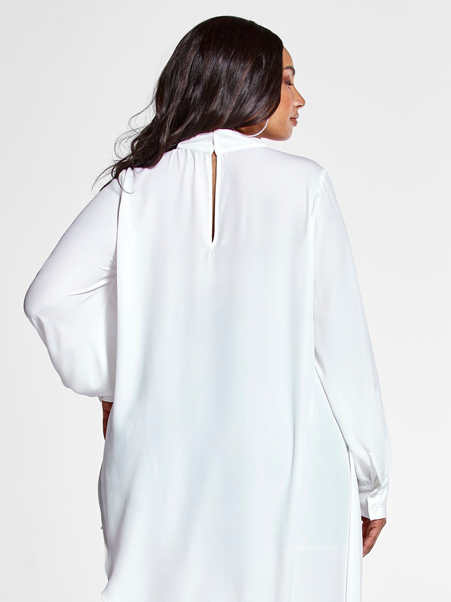 #color:IVORY