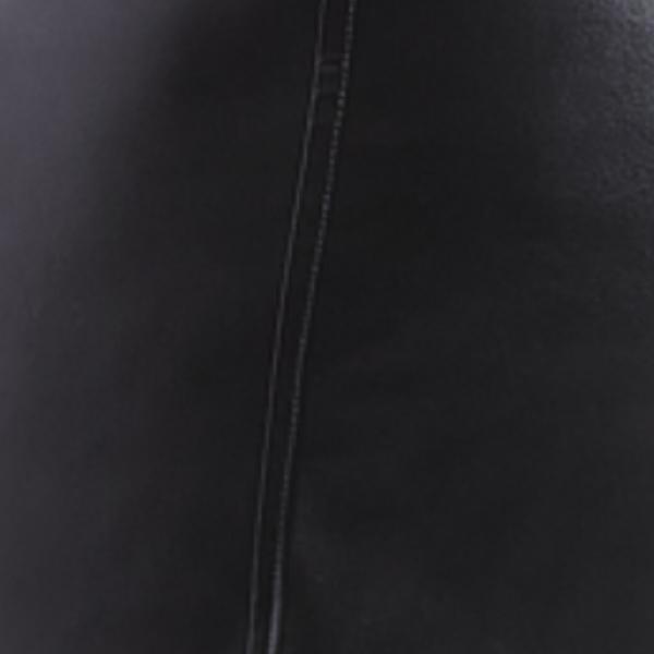 #swatch:BLACK