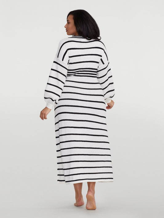 #color:WHITE